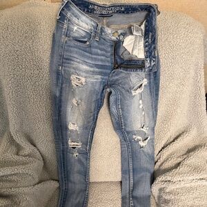 American Eagle Skinny Jeans size 4-Long distressed